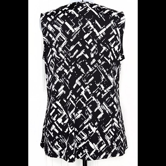 Modern AVENUE 14/16 0X Black, Pink & White Crosshatch Print Sleeveless Blouse - Picture 4 of 4
